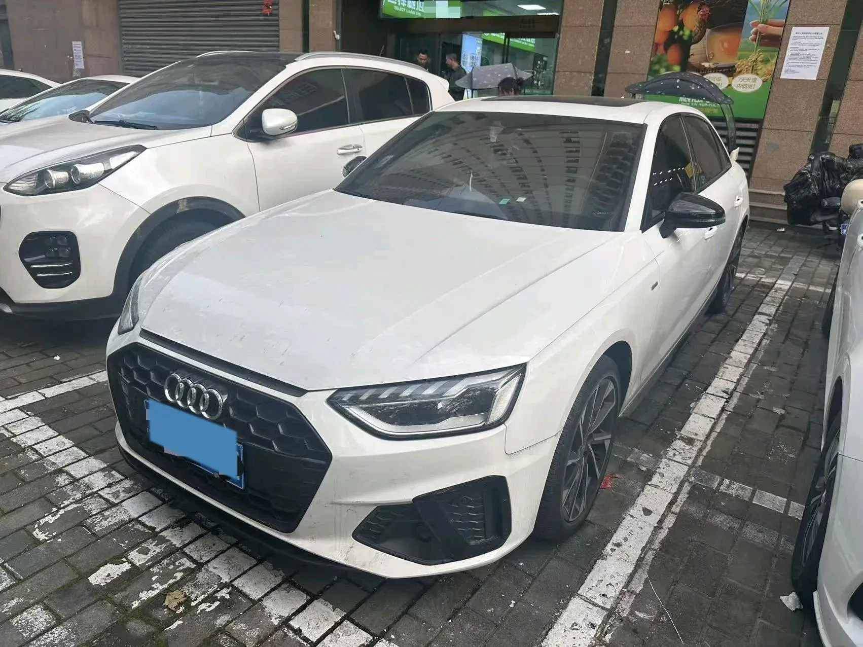 2023 AUDI A4L view 1