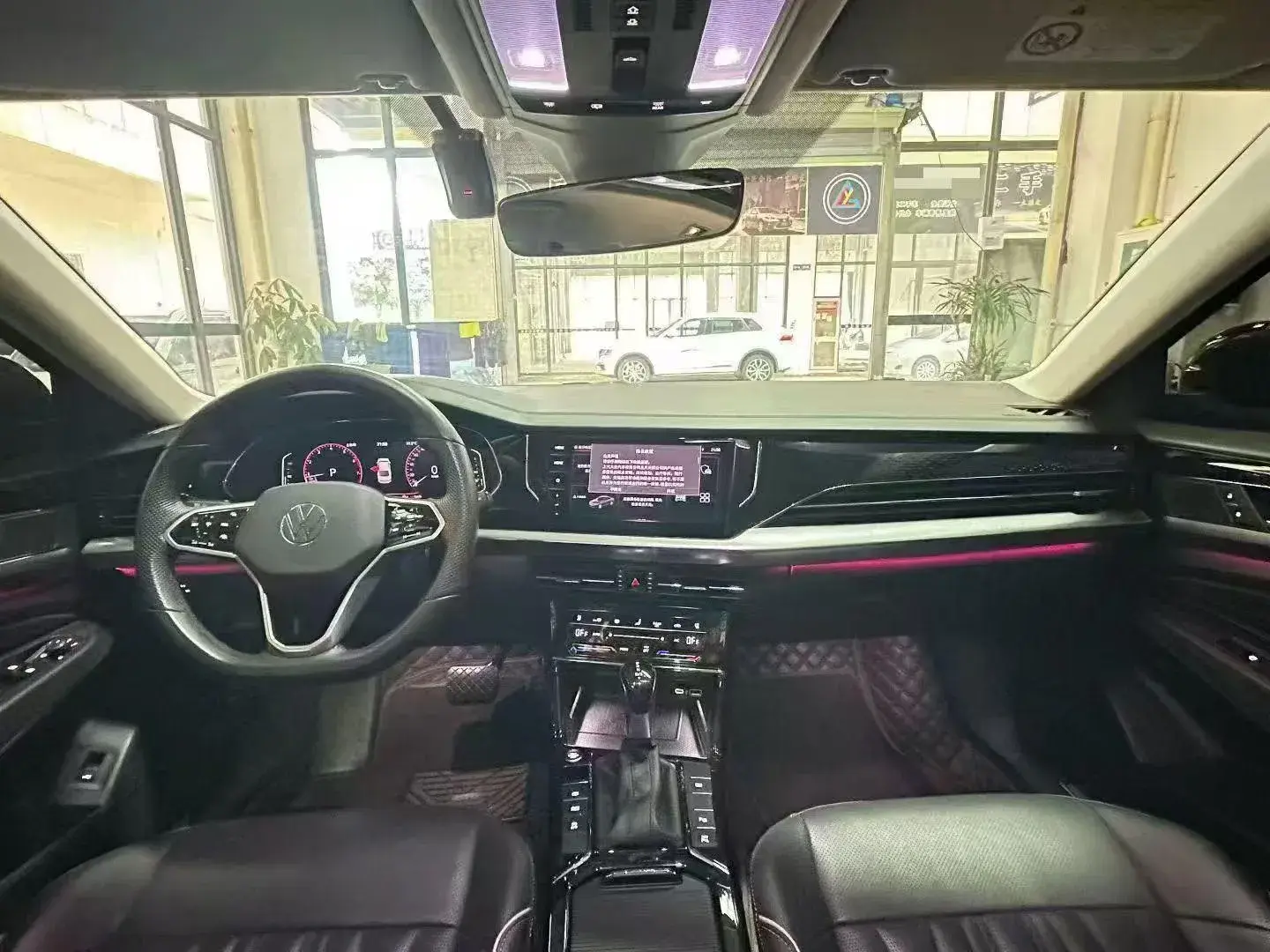 2023 VOLKSWAGEN PASSAT thumbnail 3