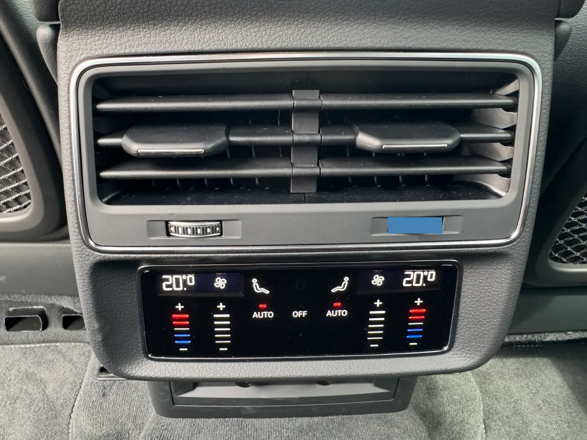 2024 Audi SQ7 4.0T 507HP V8 8AT,autocango,china used car exporter,china ev exporter,chinese used car exporter,chinese used ev exporter