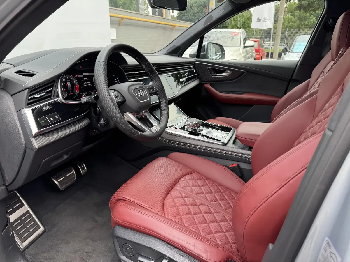 2024 Audi SQ7 4.0T 507HP V8 8AT,autocango,china used car exporter,china ev exporter,chinese used car exporter,chinese used ev exporter