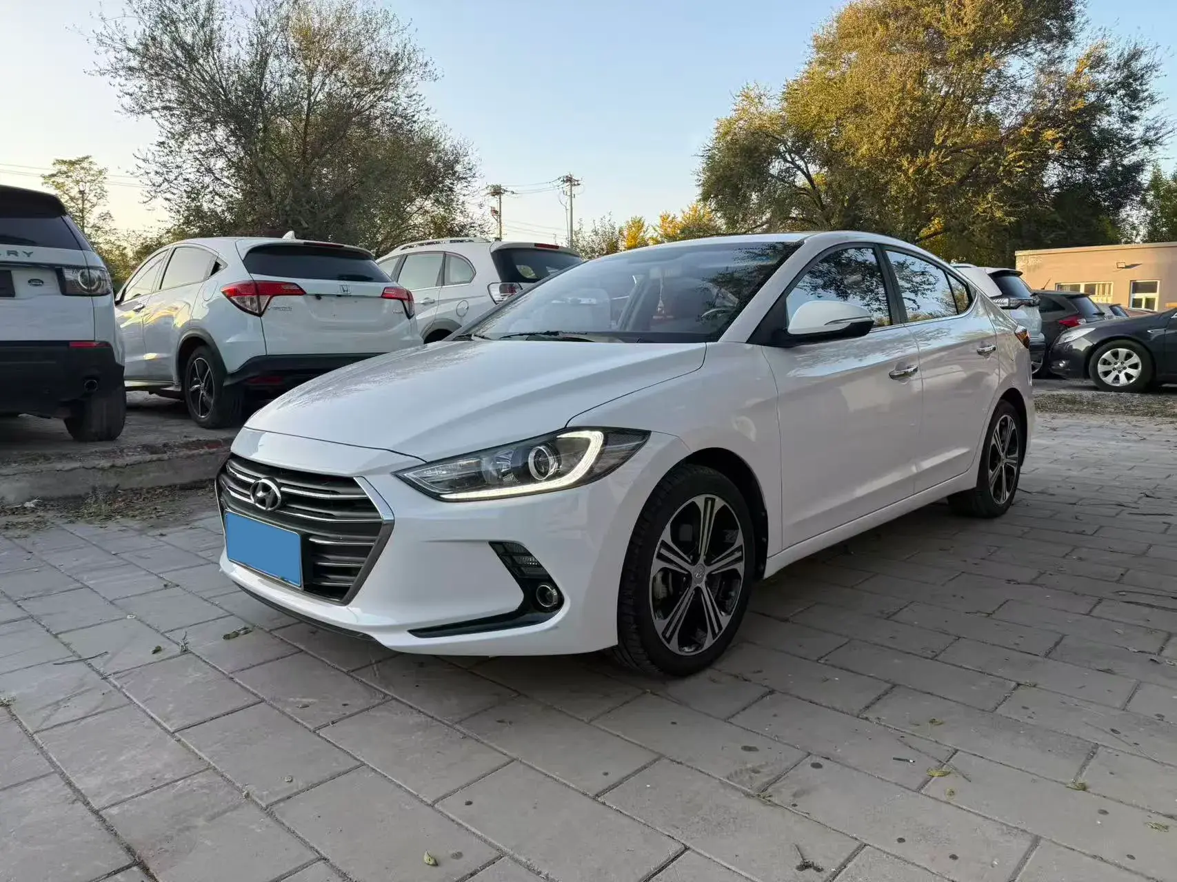 2018 HYUNDAI ELANTRA view 1