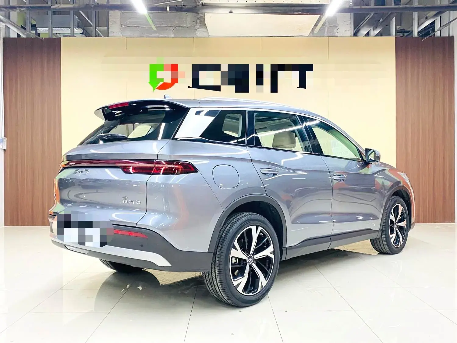 2025 BYD SONG thumbnail 3