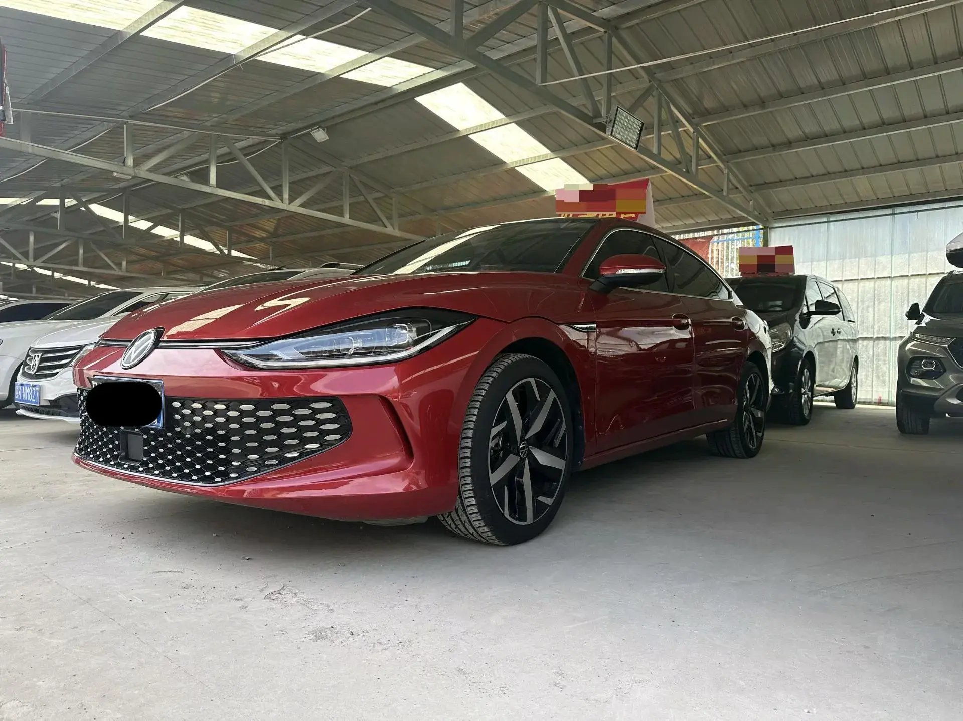 2022 VOLKSWAGEN LAMANDO view 1