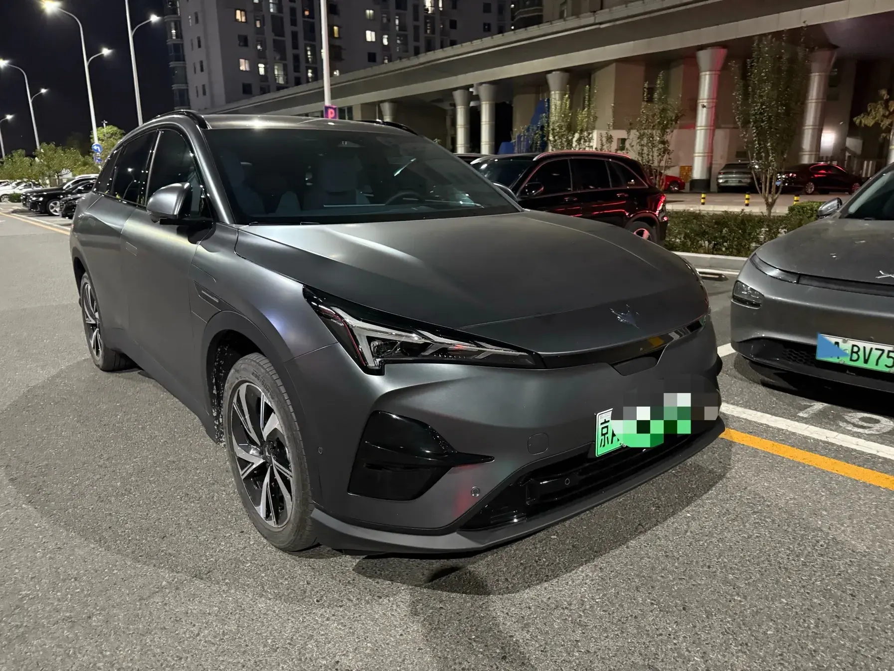 2024 ARCFOX ΑT5 thumbnail 3