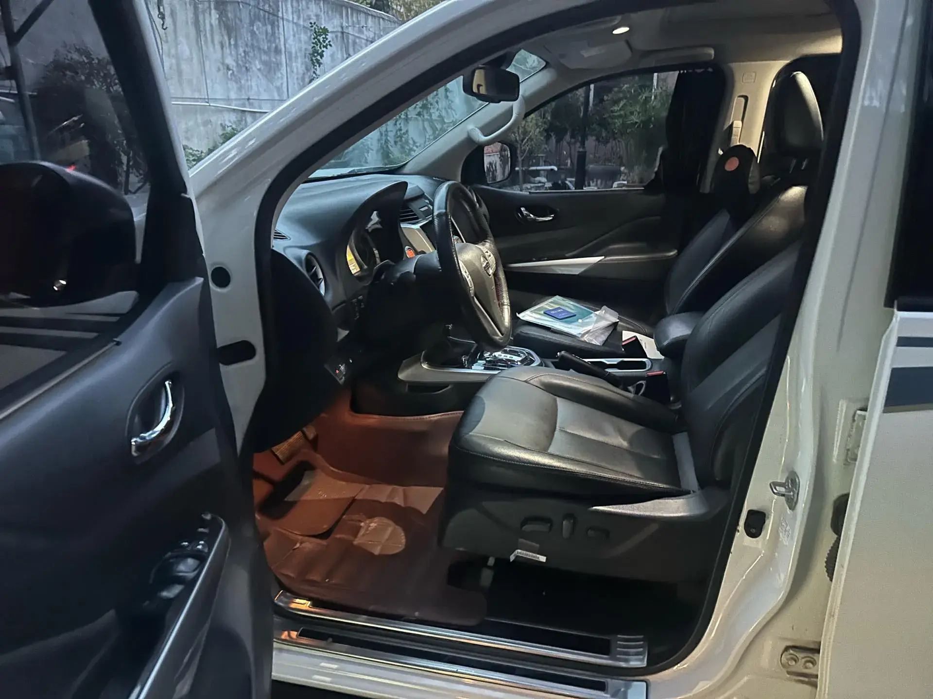 2020 NISSAN TERRA thumbnail 2