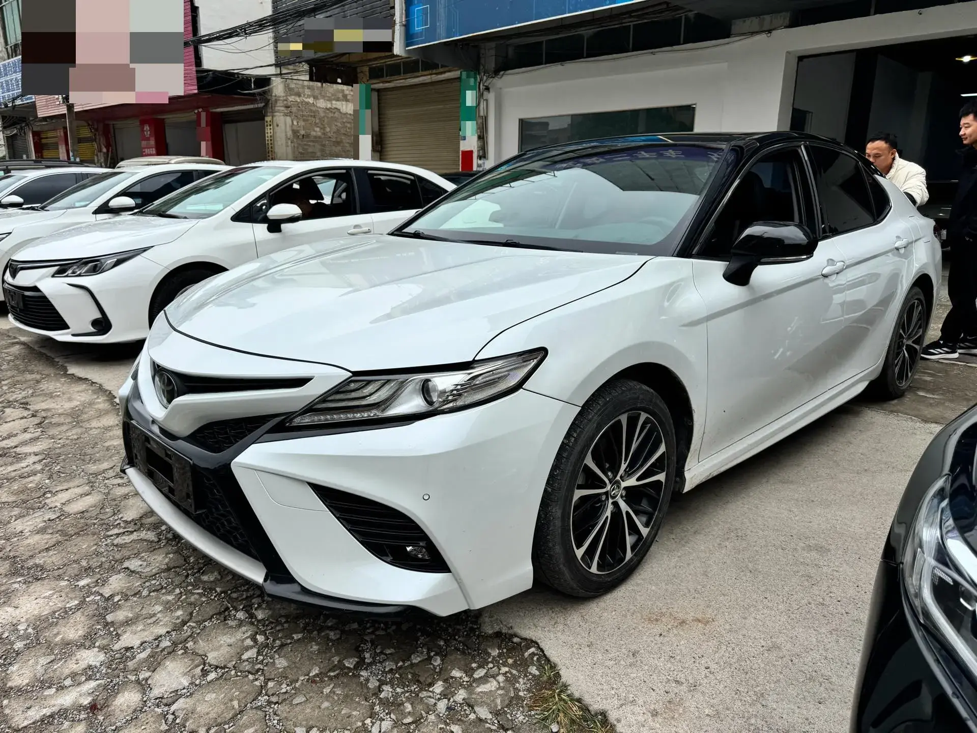 2019 TOYOTA CAMRY view 1