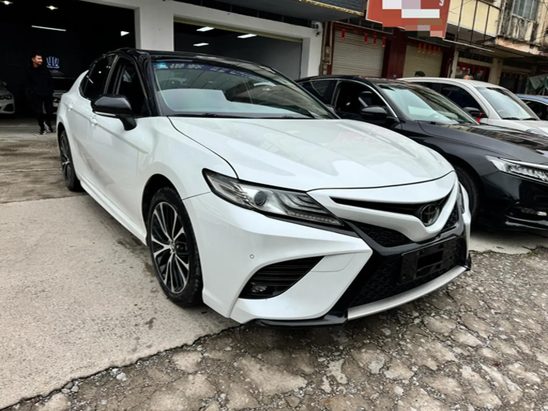 2019 TOYOTA CAMRY thumbnail 2