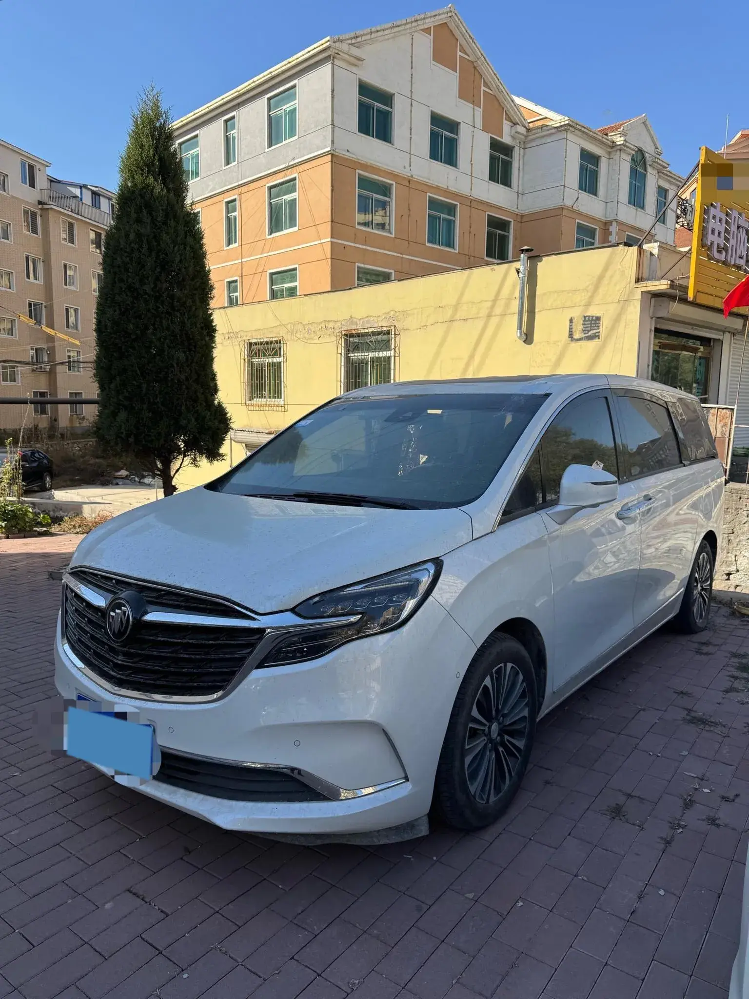 2021 BUICK GL8 view 1