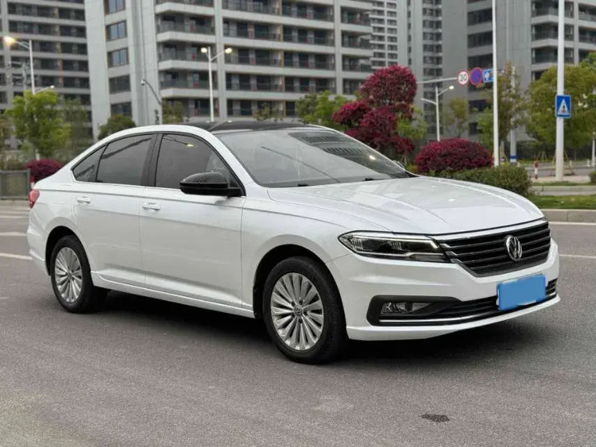 2019 VOLKSWAGEN LAVIDA thumbnail 3