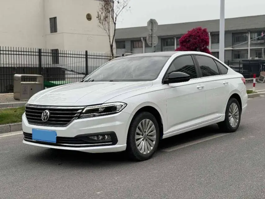 2019 VOLKSWAGEN LAVIDA view 1