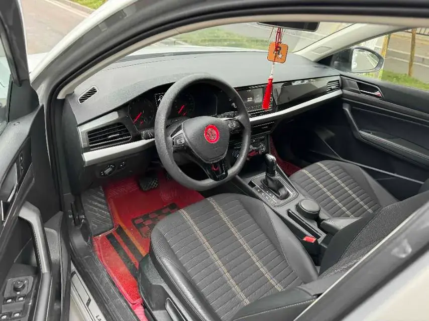 2019 VOLKSWAGEN LAVIDA thumbnail 4