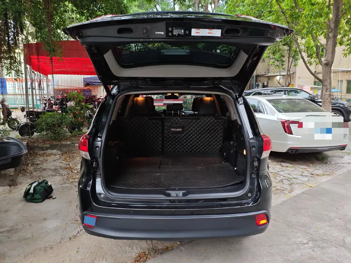 2021 Toyota Highlander 2.0T 220HP L4 6AT,autocango,china used car exporter,china ev exporter,chinese used car exporter,chinese used ev exporter