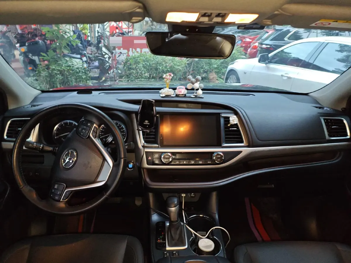 2021 Toyota Highlander 2.0T 220HP L4 6AT,autocango,china used car exporter,china ev exporter,chinese used car exporter,chinese used ev exporter