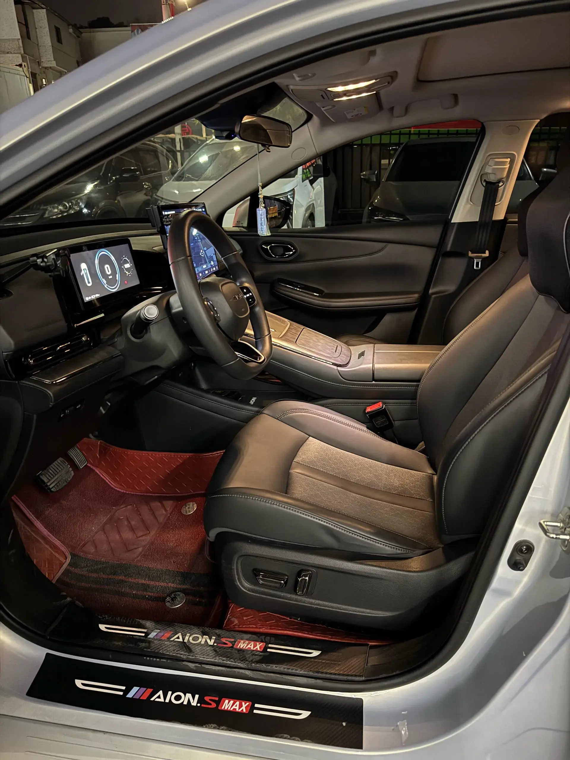 2024 AION AION thumbnail 3