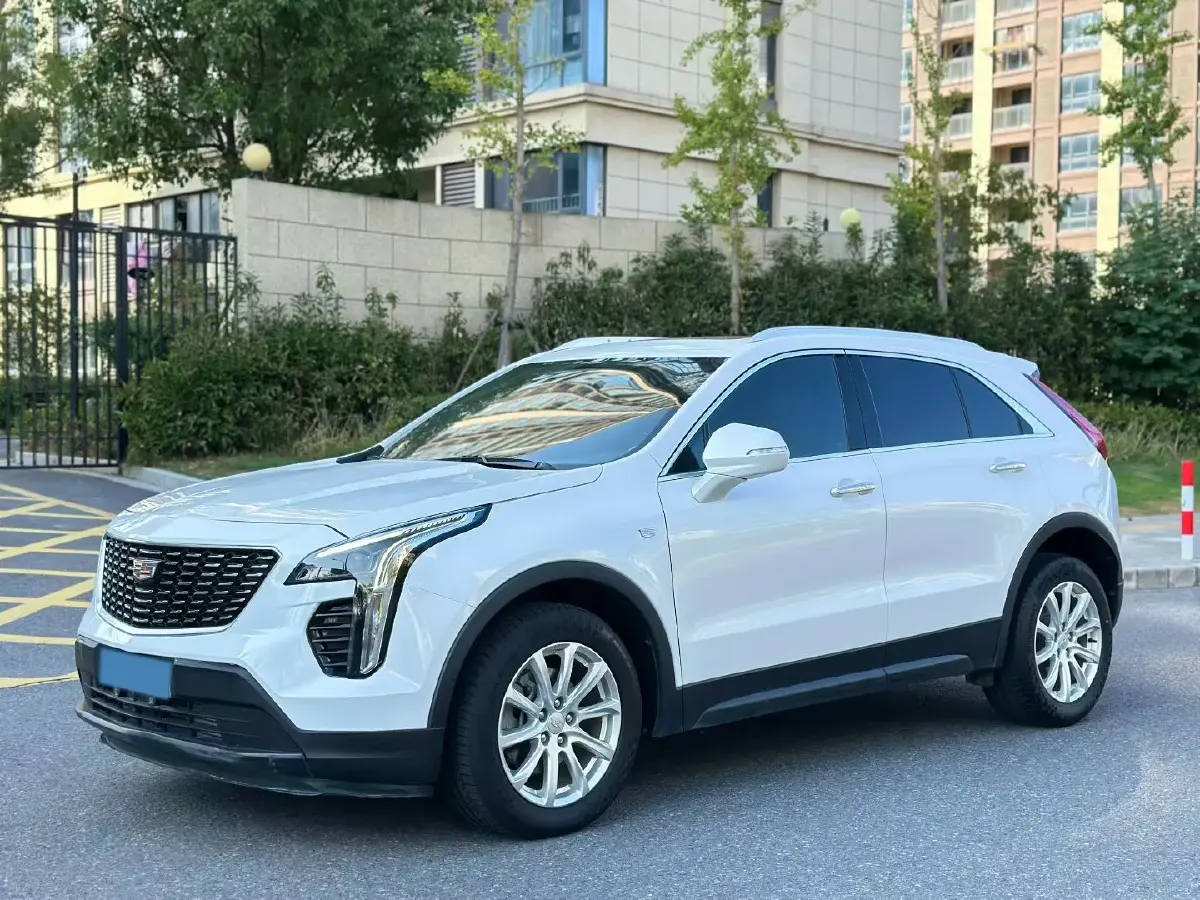 2021 Cadillac XT4 2.0T 237HP L4 9AT