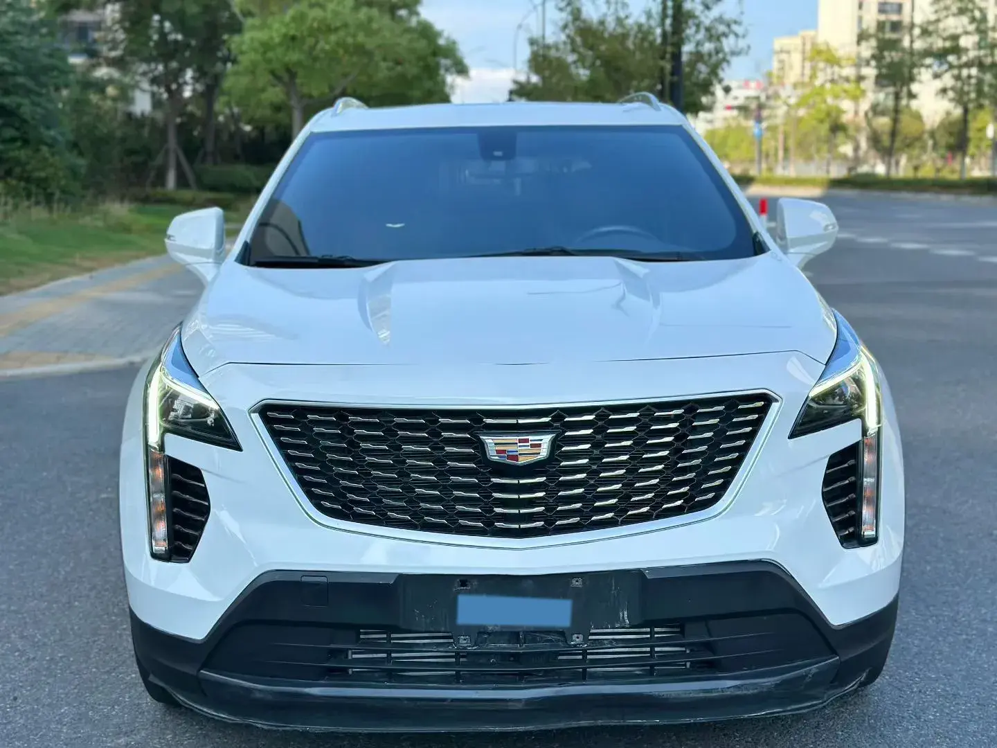 2021 CADILLAC XT4 thumbnail 2