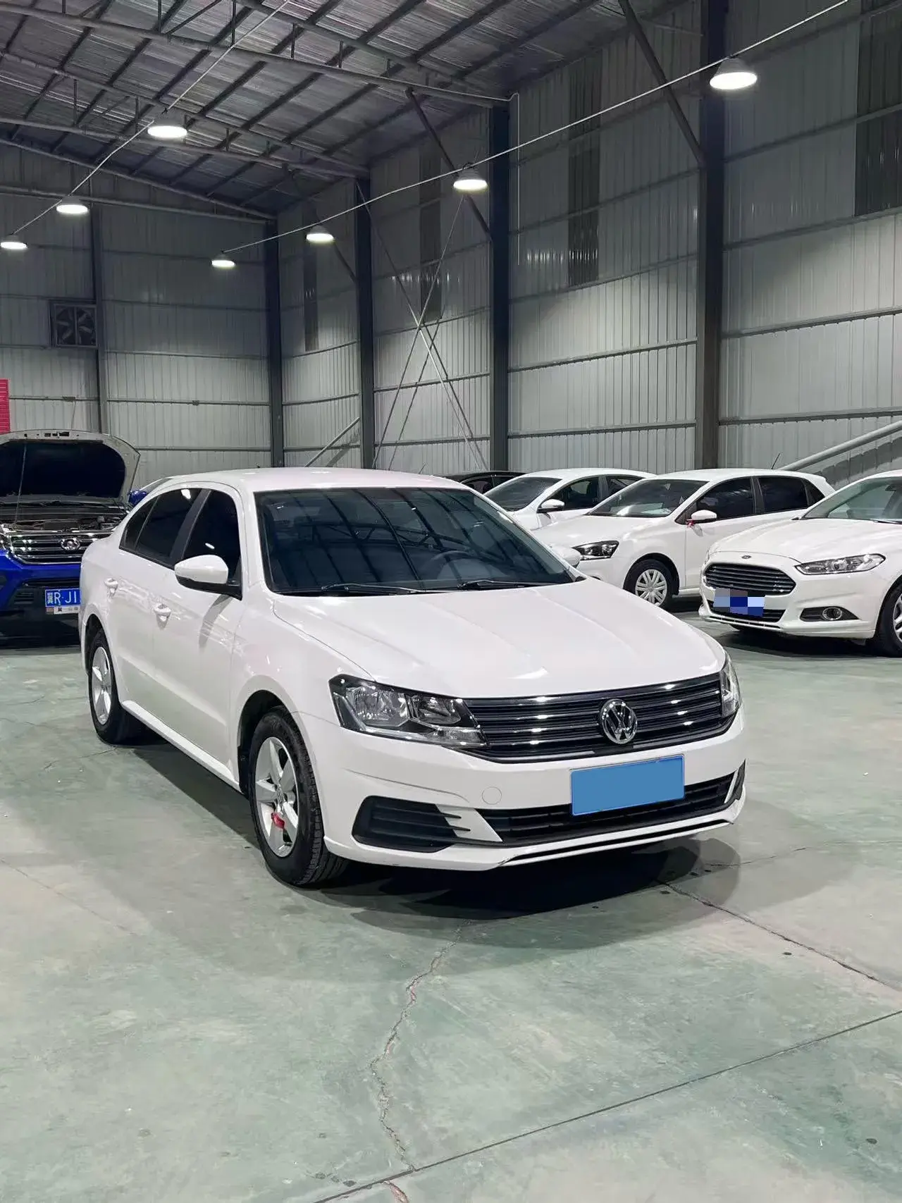 2019 VOLKSWAGEN LAVIDA thumbnail 2