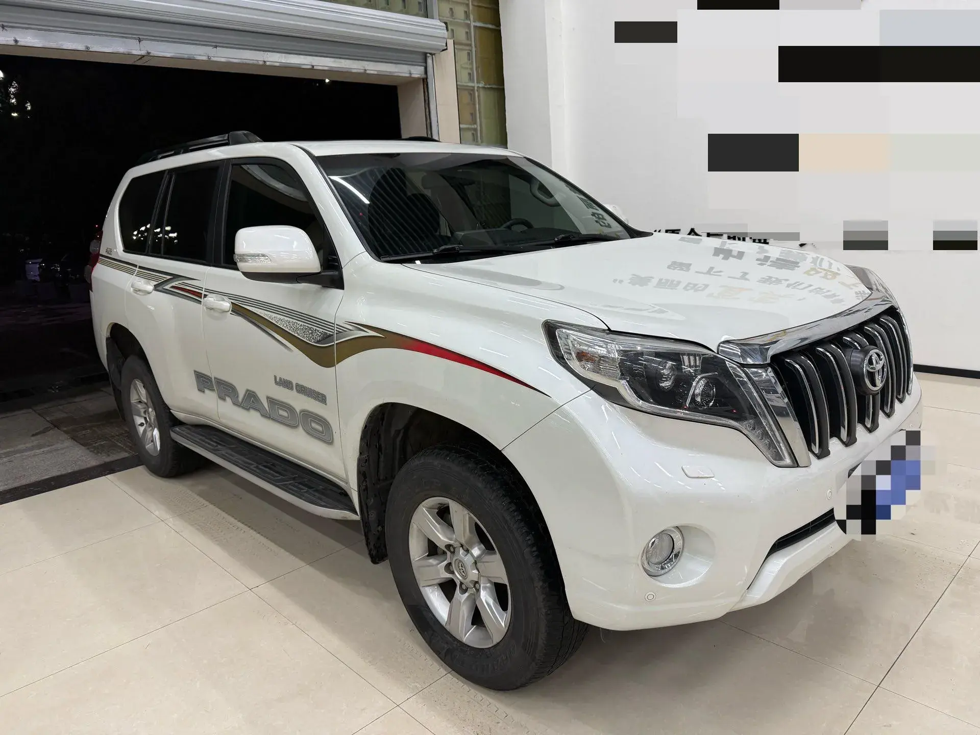 2016 TOYOTA LAND thumbnail 4