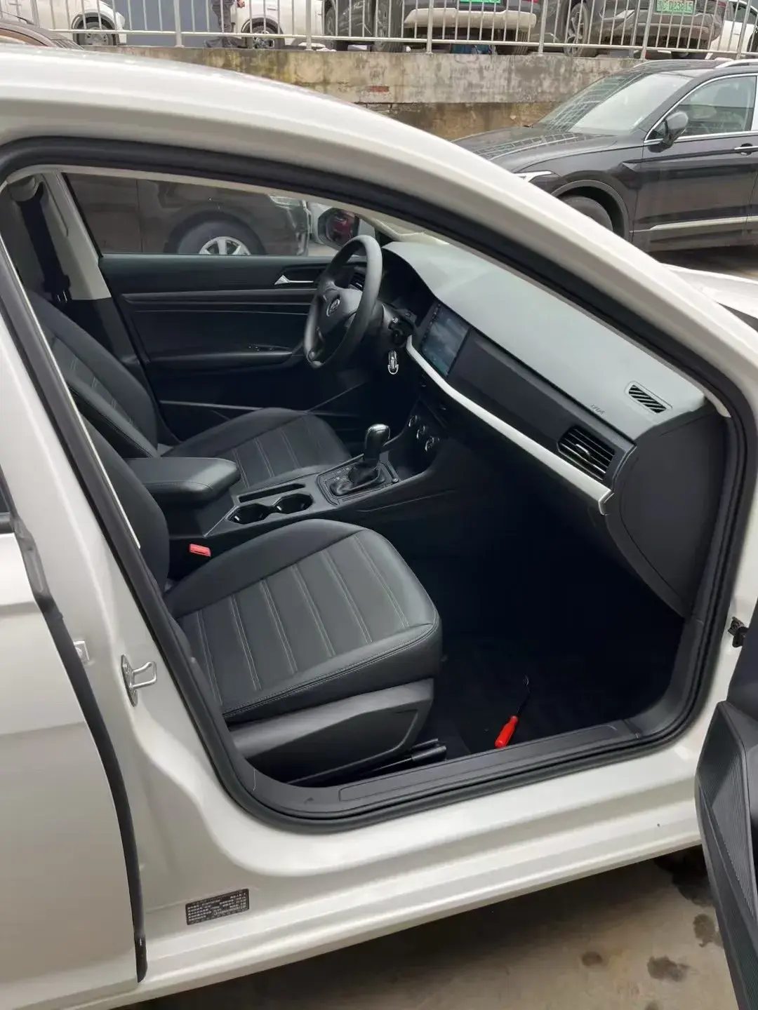 2018 VOLKSWAGEN LAVIDA thumbnail 4