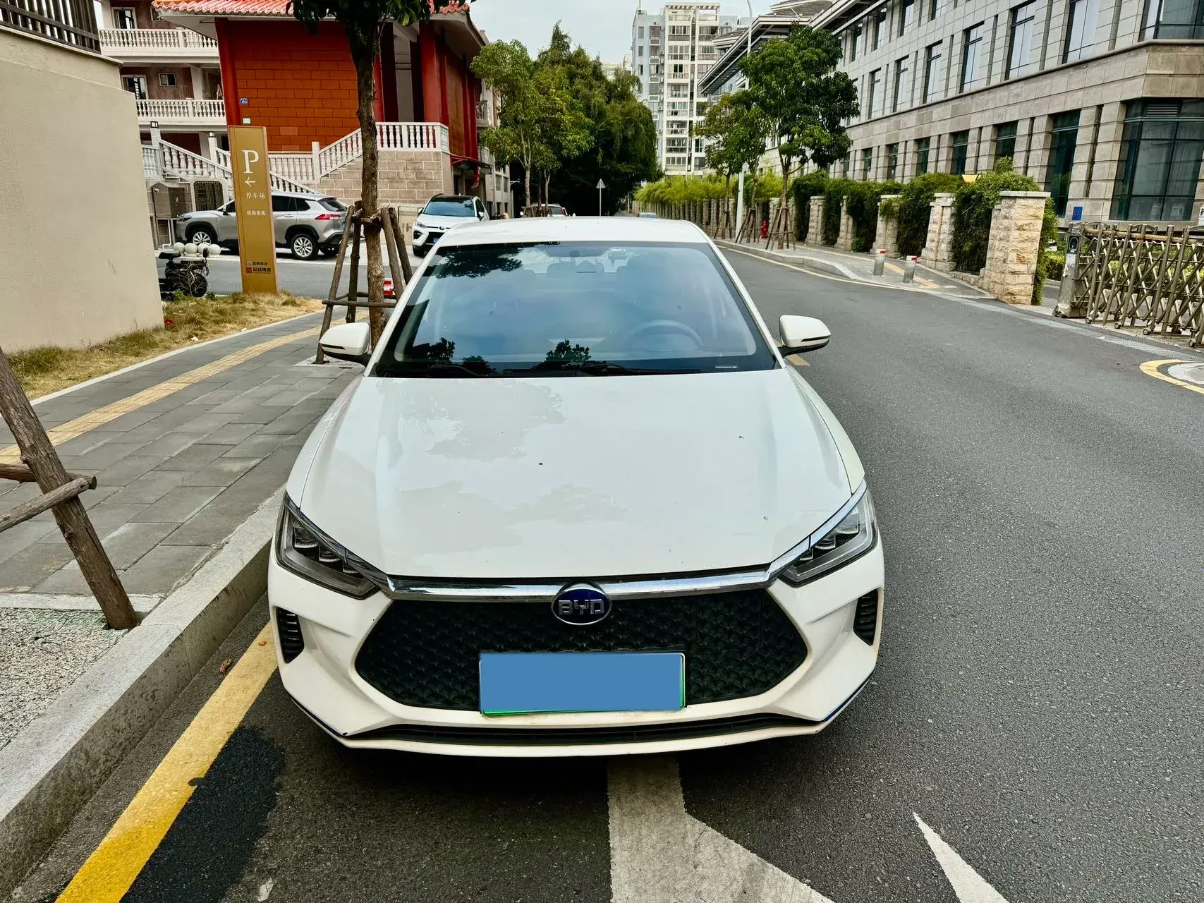 2019 BYD E2 thumbnail 2