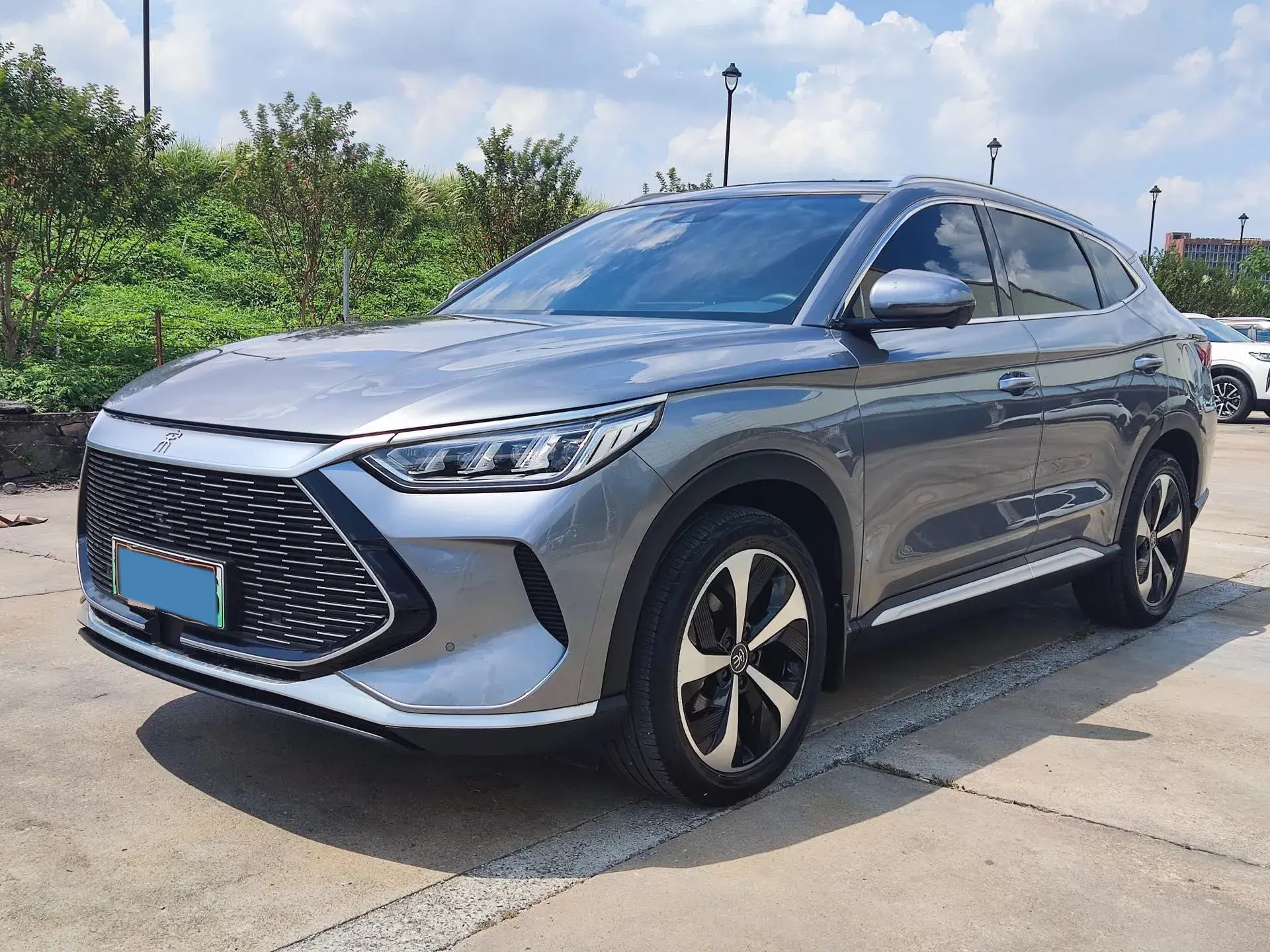 2021 BYD SONG view 1