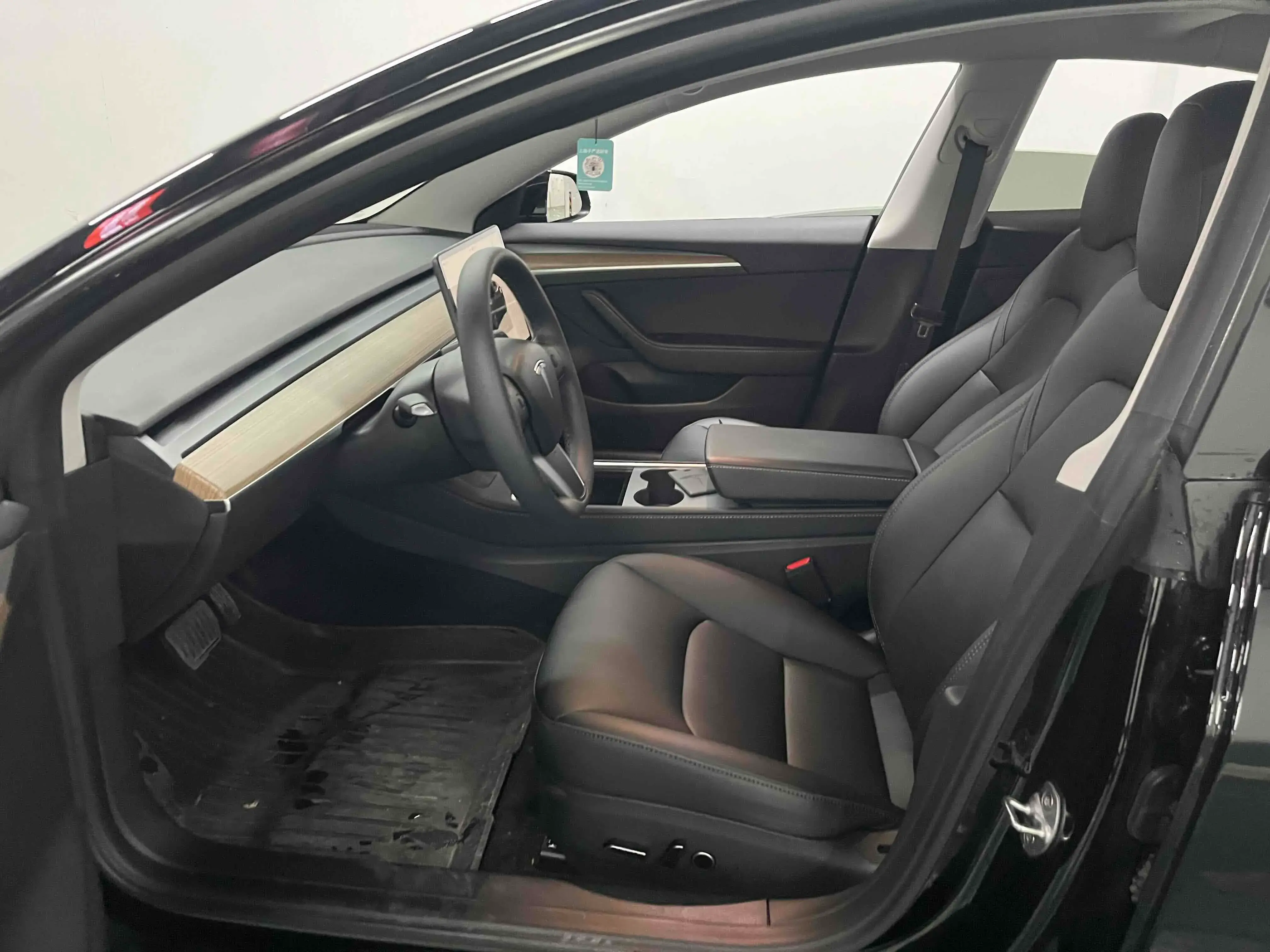 2022 TESLA MODEL thumbnail 3