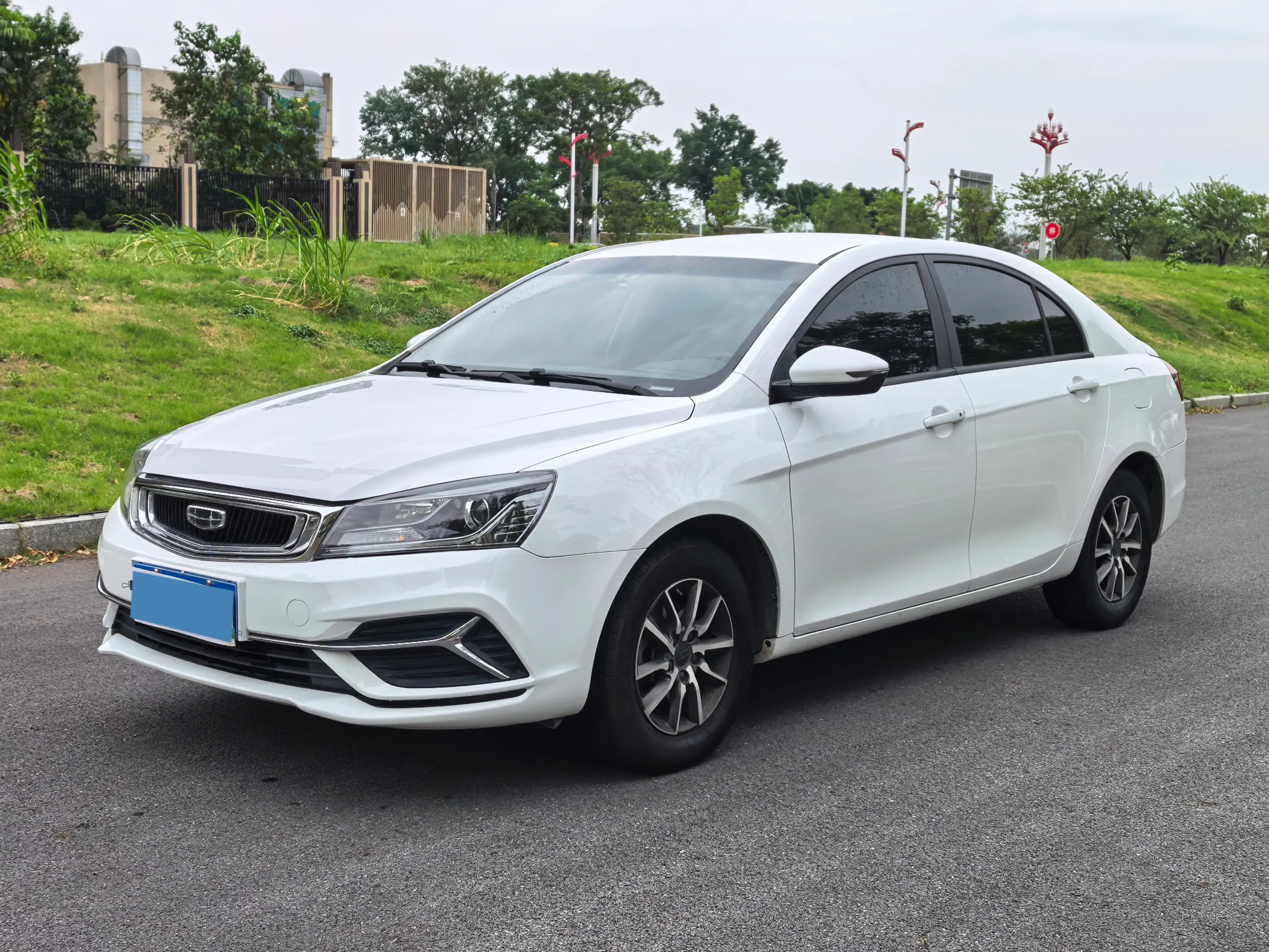 2019 GEELY EMGRAND view 1