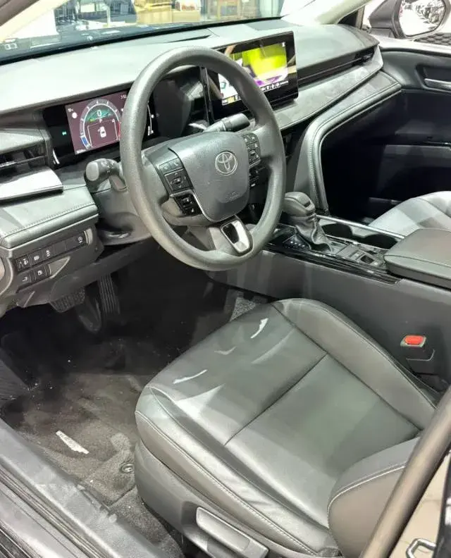 2024 TOYOTA CAMRY thumbnail 2