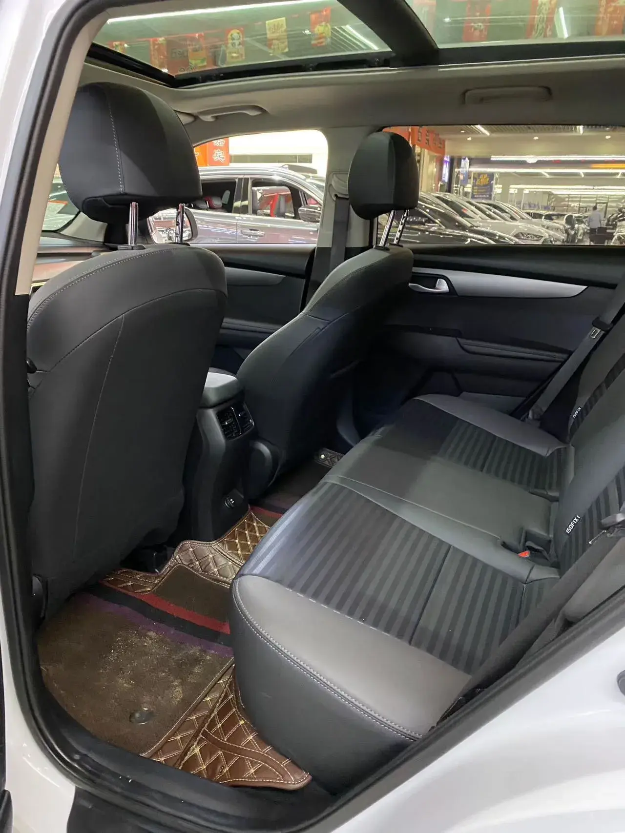 2019 KIA SPORTAGE thumbnail 4