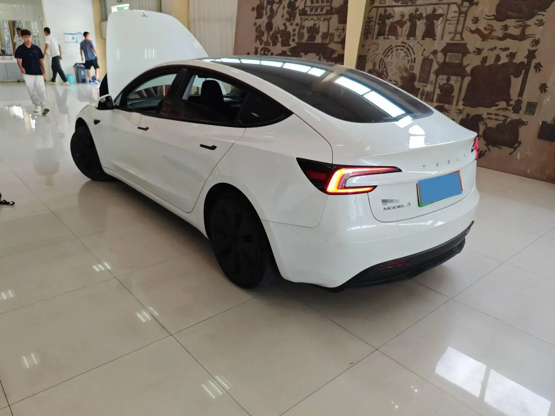 2023 TESLA MODEL thumbnail 4