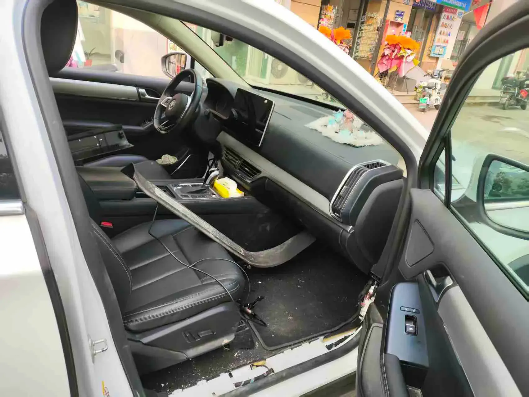 2019 BYD TANG thumbnail 3