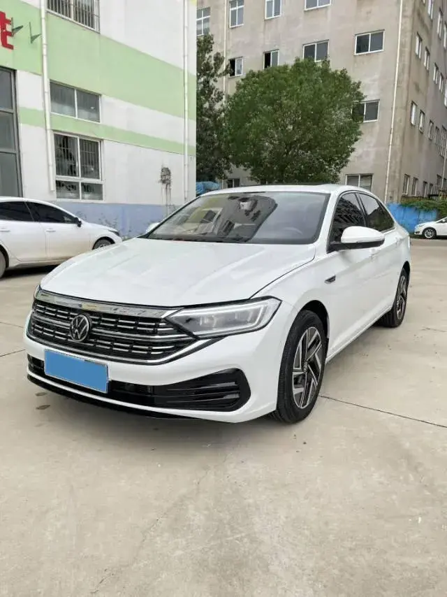 2023 VOLKSWAGEN SAGITAR view 1