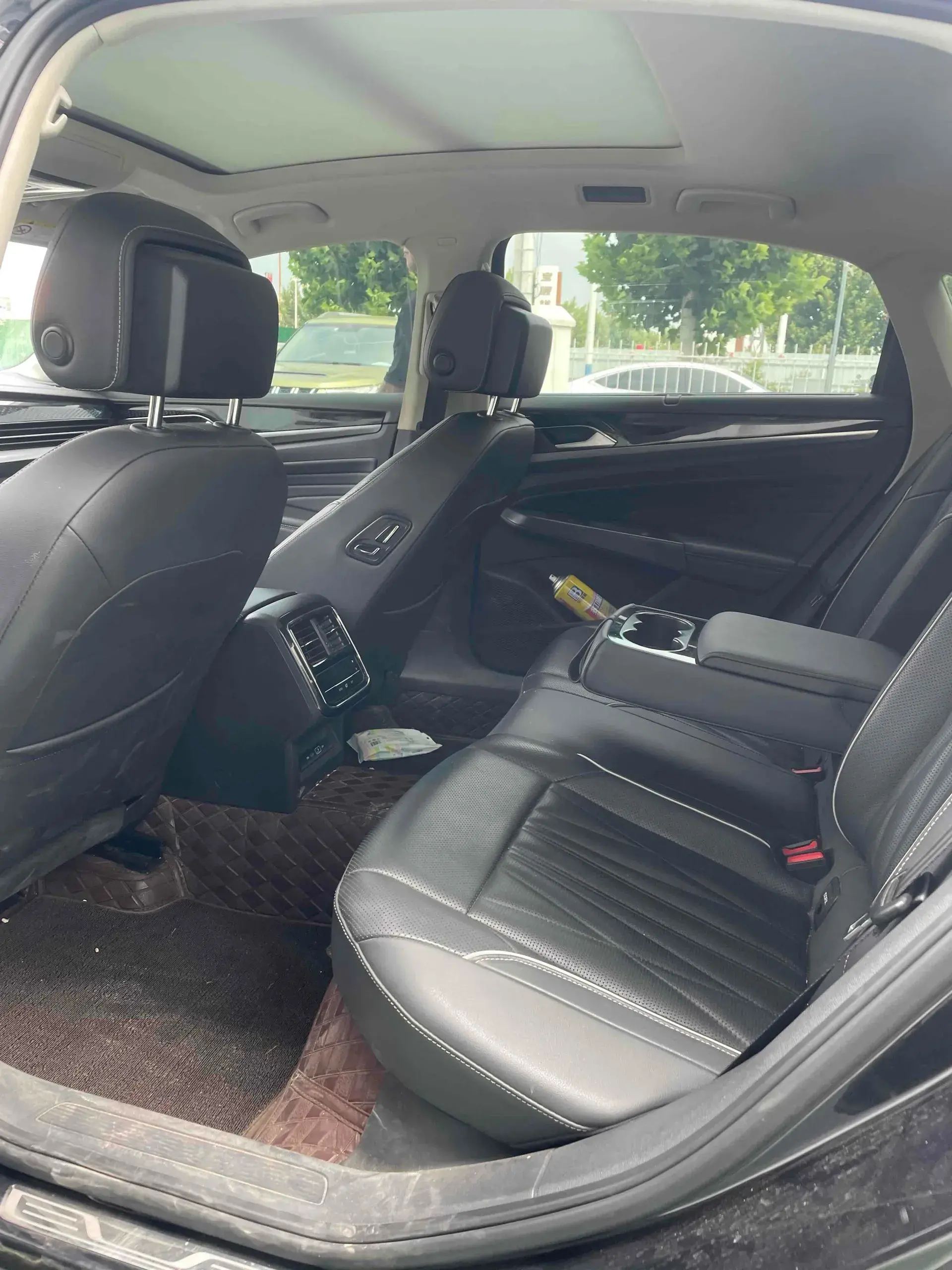 2022 VOLKSWAGEN PASSAT thumbnail 4