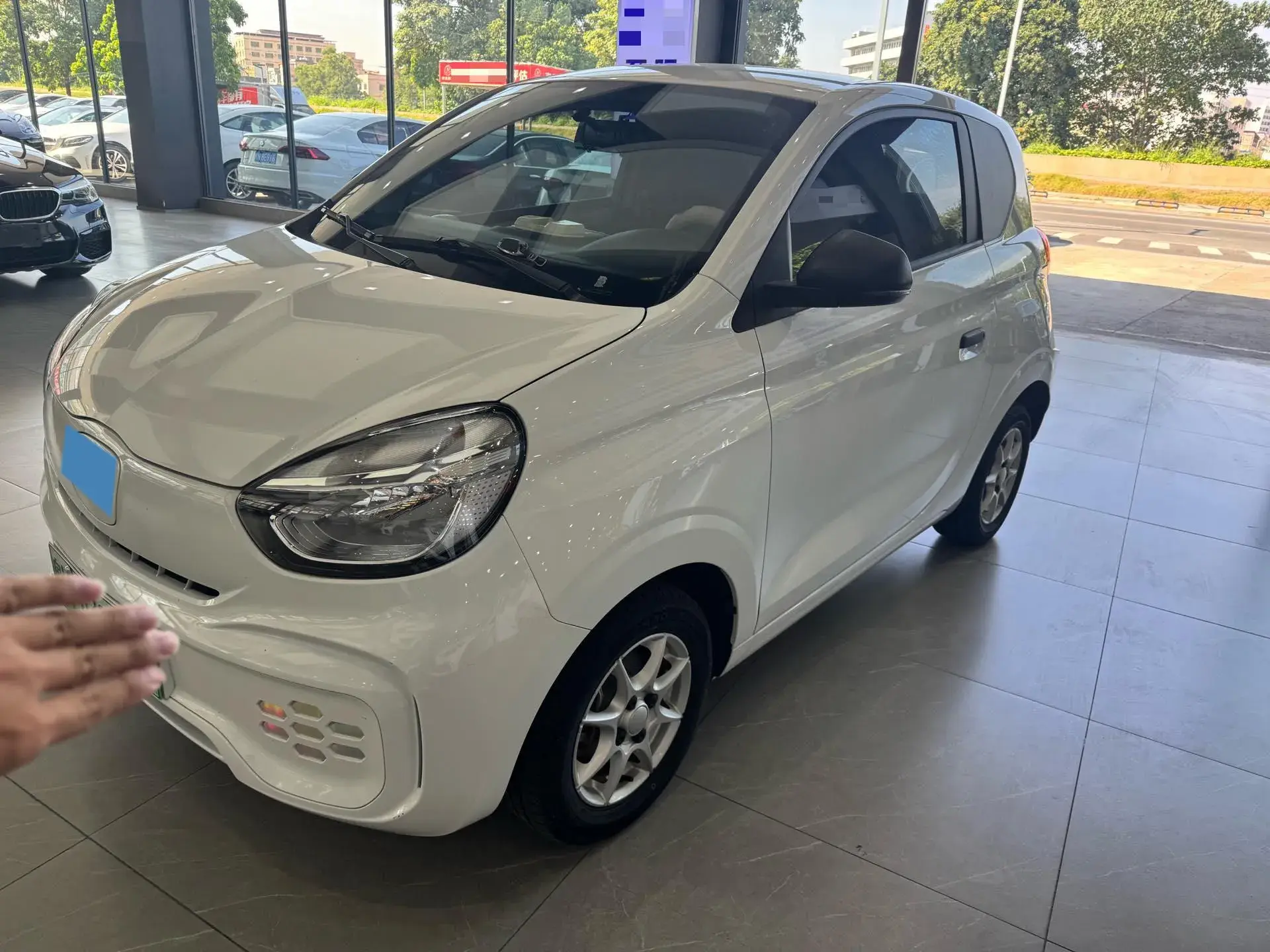 2022 ROEWE CLEVER view 1