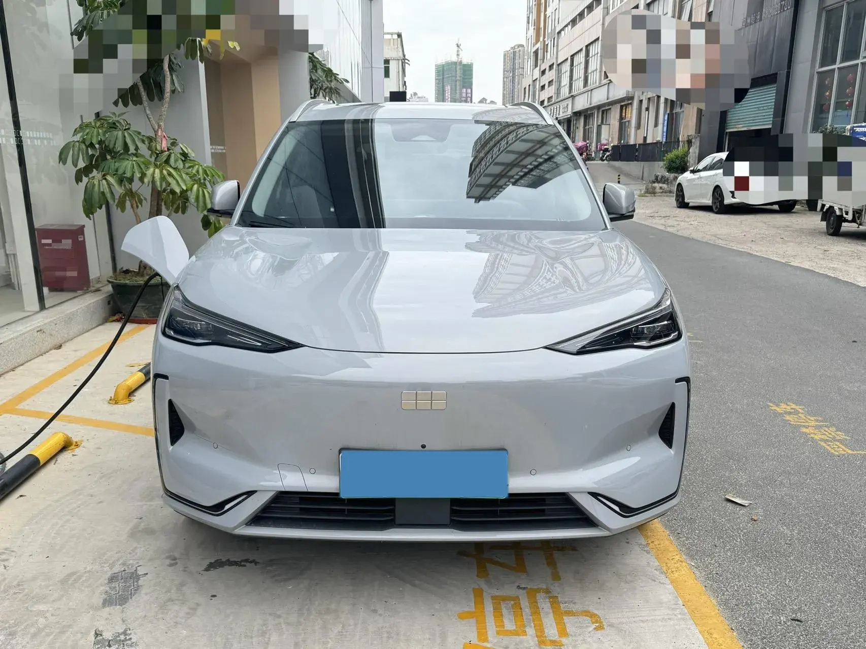2024 GEELY GALAXY thumbnail 2