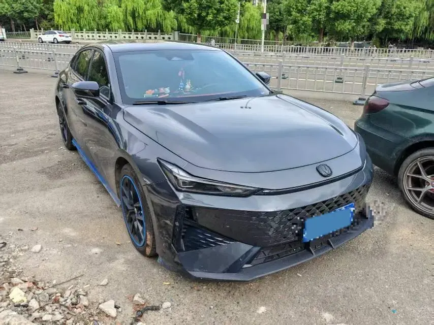 2024 CHANGAN UNI-V thumbnail 2