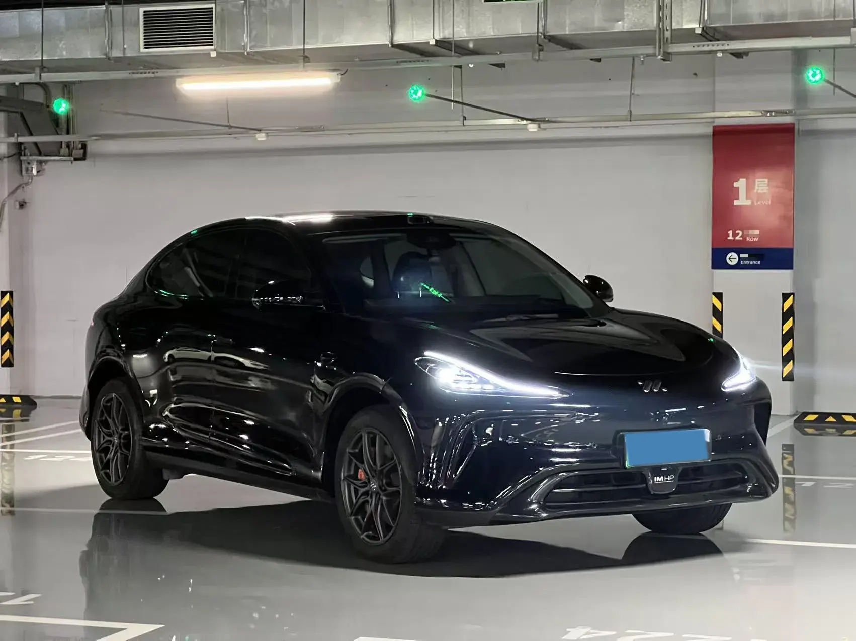 2023 IM LS6 thumbnail 3