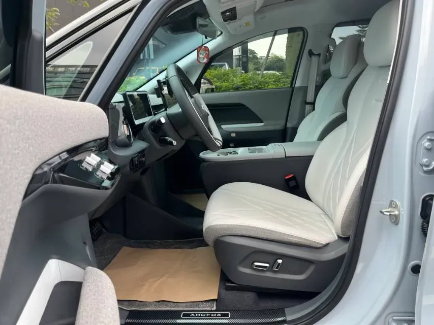 2023 ARCFOX KAOLA BEV 58.8KWH,autocango,china used car exporter,china ev exporter,chinese used car exporter,chinese used ev exporter