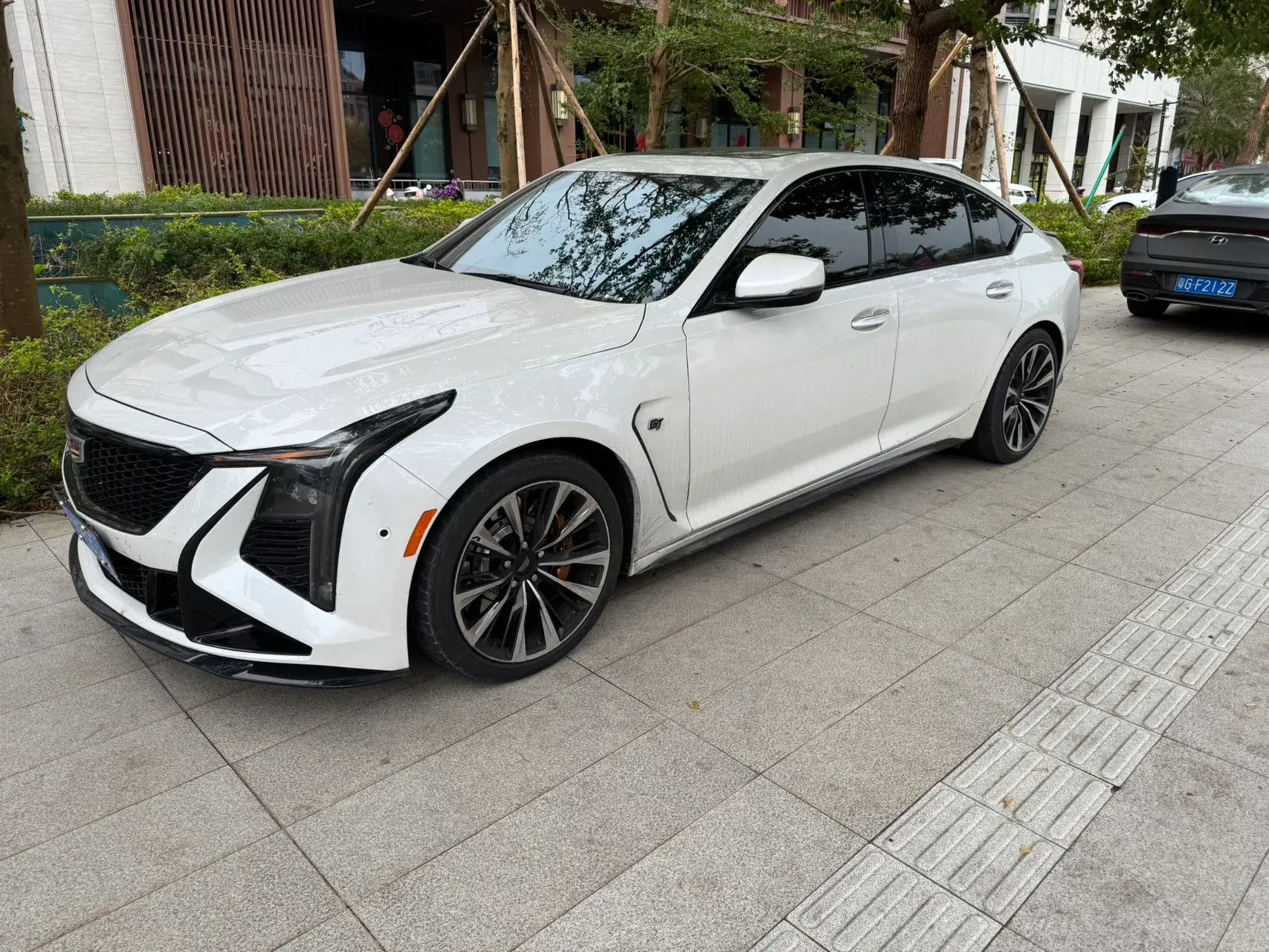 2024 CADILLAC CT5 view 1