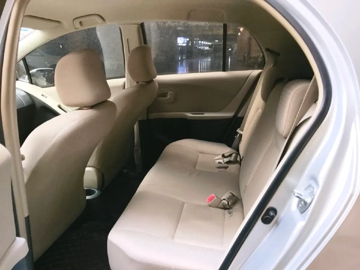 2011 Toyota Yaris 1.6L 118HP L4 4AT,autocango,china used car exporter,china ev exporter,chinese used car exporter,chinese used ev exporter