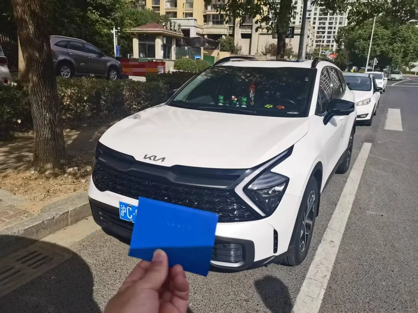 2025 KIA SPORTAGE view 1