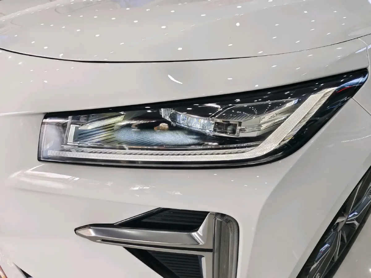 2024 Geely PrefaceL 1.5T 163HP L4 3DHT Hybrid,autocango,china used car exporter,china ev exporter,chinese used car exporter,chinese used ev exporter