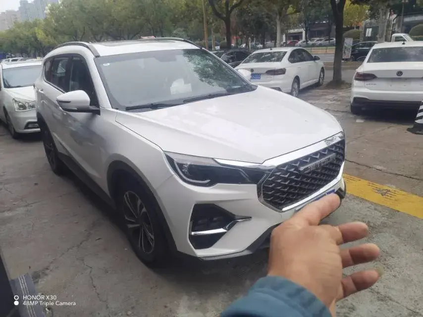 2023 JETOUR X70 thumbnail 3