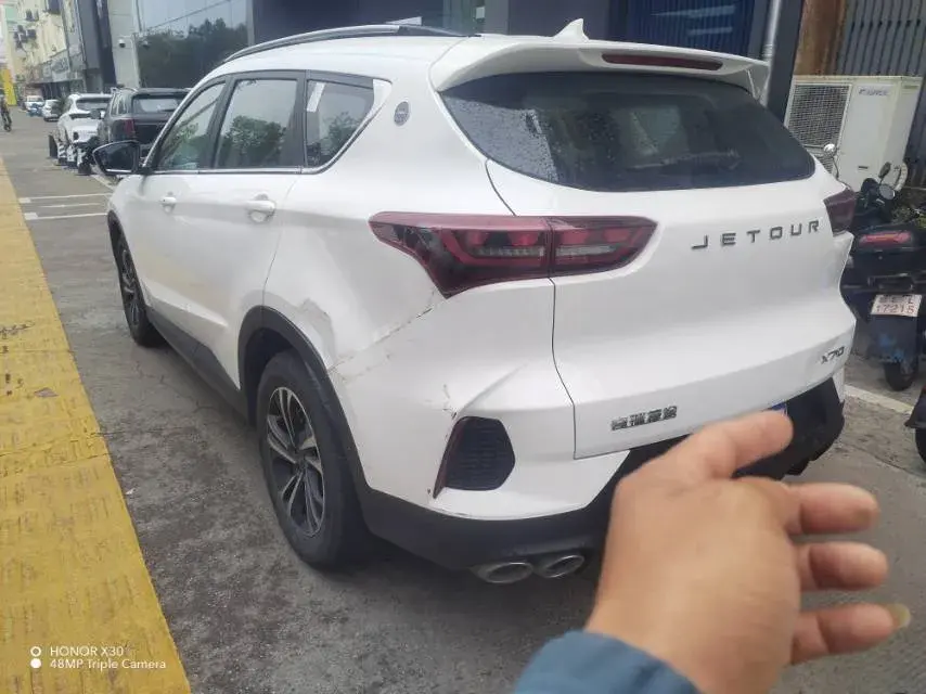 2023 JETOUR X70 thumbnail 2