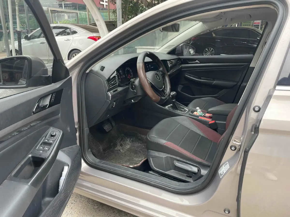 2021 Volkswagen Bora 1.5L 113HP L4 6AT,autocango,china used car exporter,china ev exporter,chinese used car exporter,chinese used ev exporter