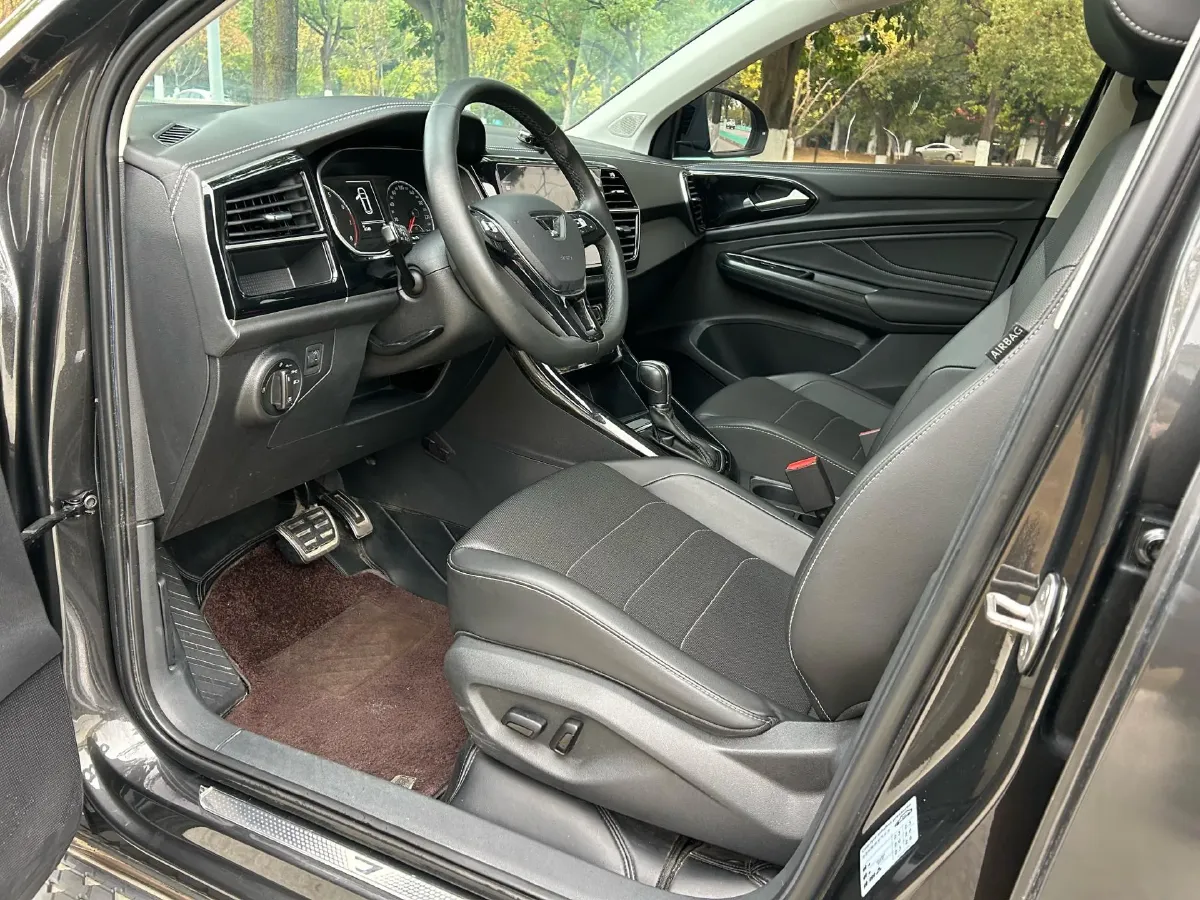 2021 Jetta VS7 1.4T 150HP L4 6AT,autocango,china used car exporter,china ev exporter,chinese used car exporter,chinese used ev exporter