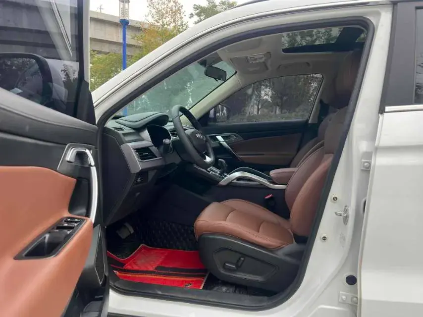 2021 GEELY AZKARRA thumbnail 4