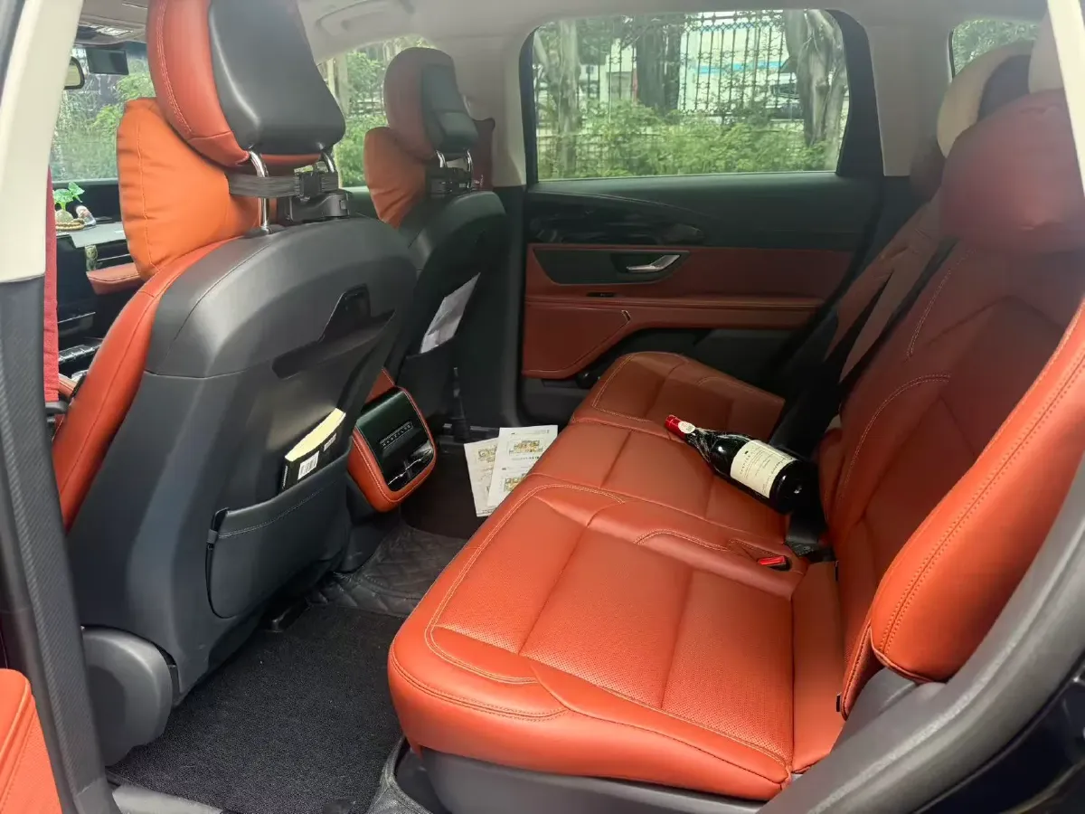 2023 Lincoln Nautilus 2.0T 261HP L4 8AT,autocango,china used car exporter,china ev exporter,chinese used car exporter,chinese used ev exporter