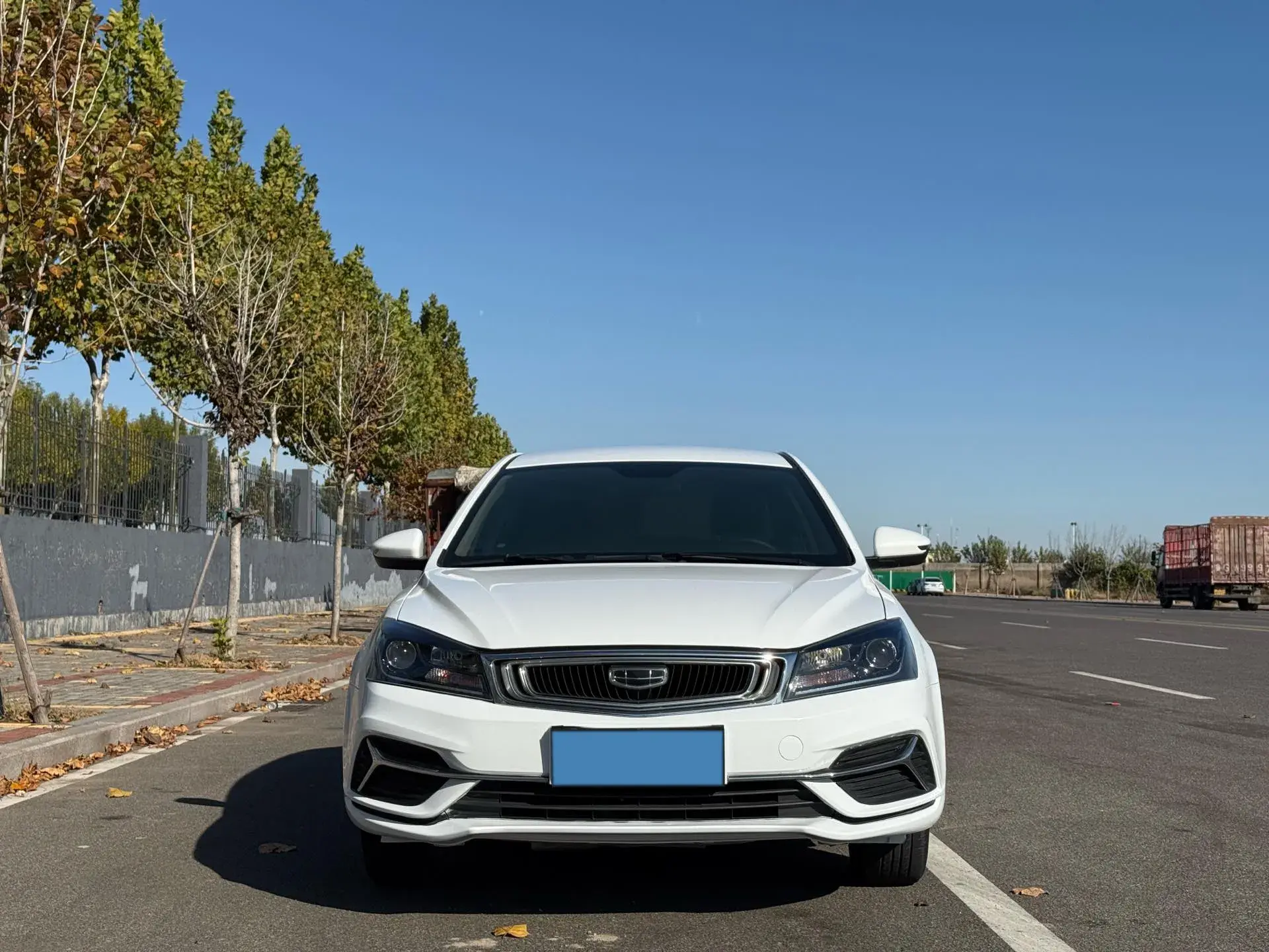 2020 GEELY EMGRAND thumbnail 2