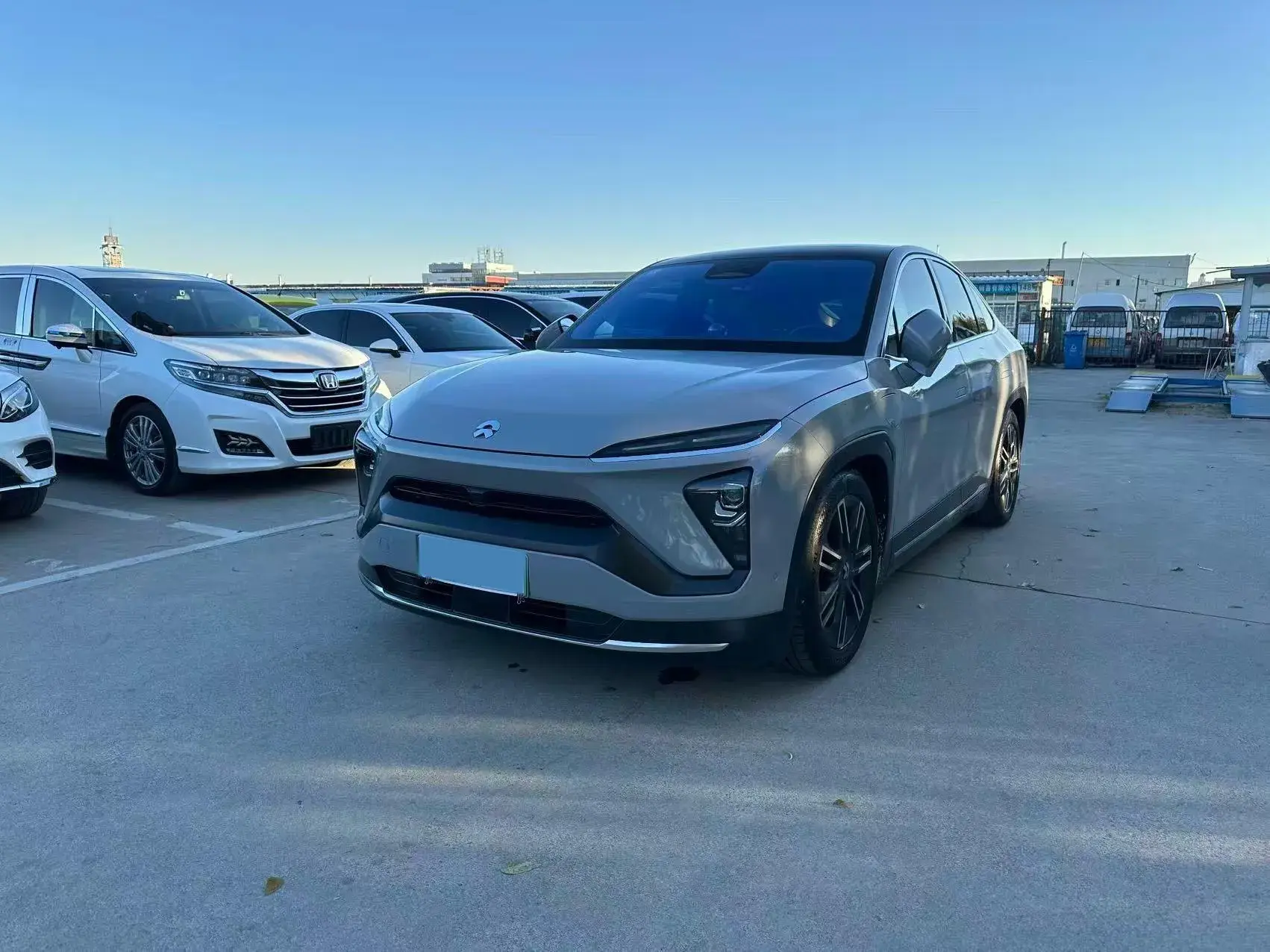 2020 NIO EC6 view 1